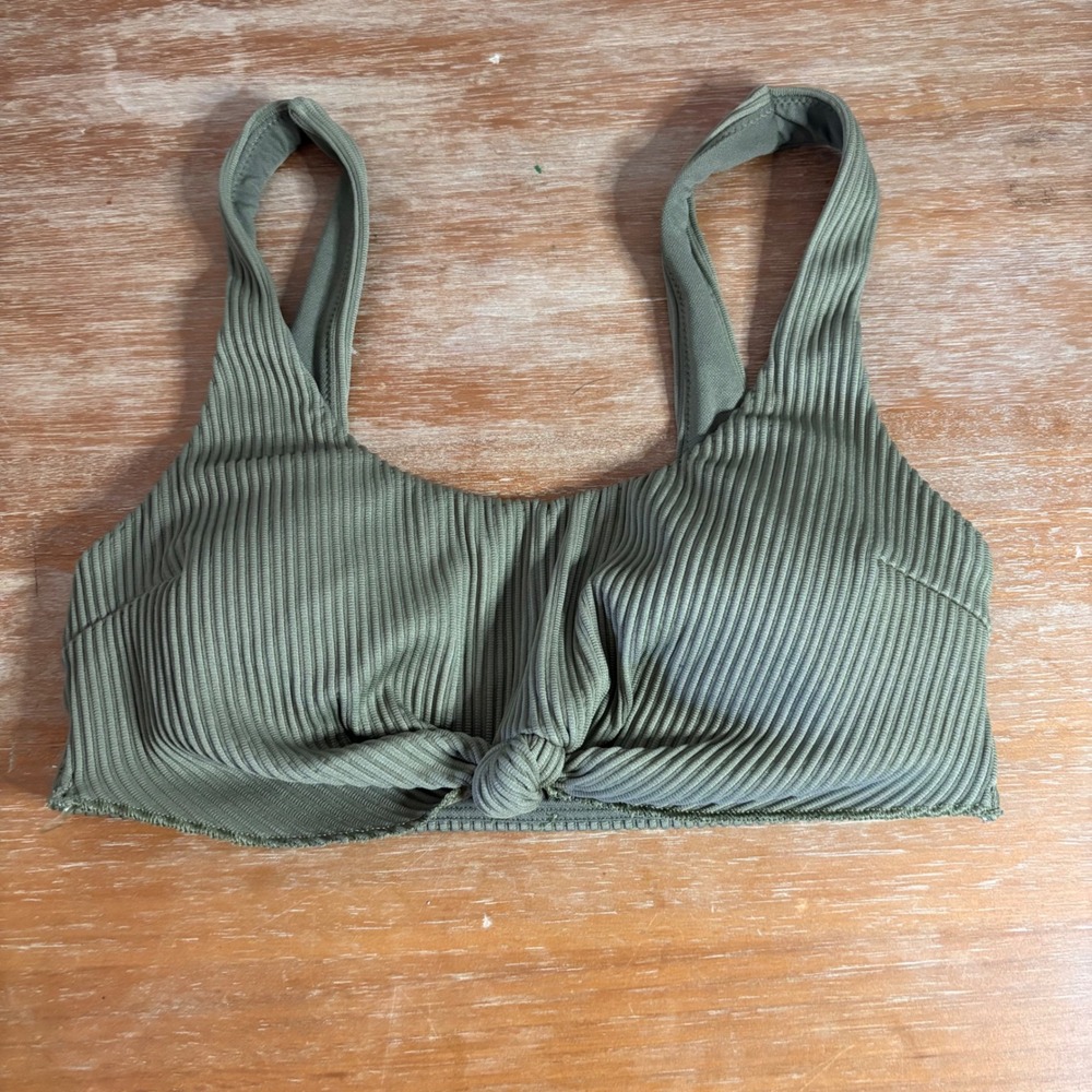 Hollister Ribbed Knot Front Bikini Top Olive Green Small 311-471-0470-331 - Picture 3 of 11